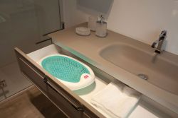 OK Baby bathing seat and child seat Jelly grey