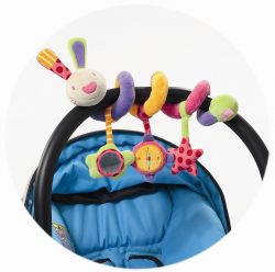 Fehn - Explorer Activity-Spirale Hase für das Babybett