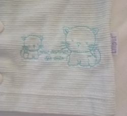 Frühchen Jacke geknöpft, zartgrün gestreift mit Stickerei Größe 44