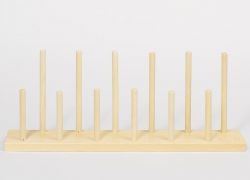 goki - wooden stand for finger puppets