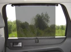 reer Auto-Sonnenrollo